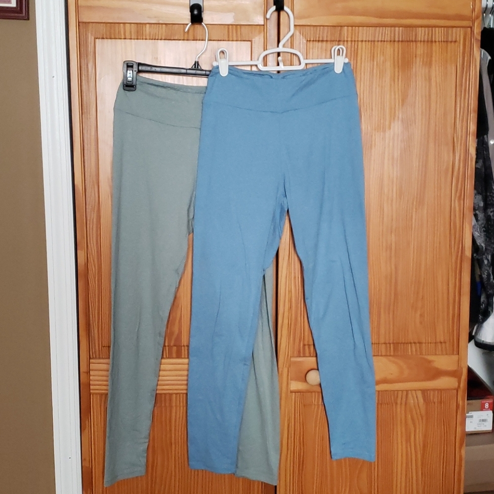 LN set of 2 LuLaRoe OS leggings
